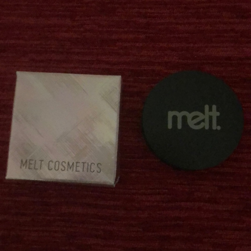 Blush light shadowplay by melt cosmetics
